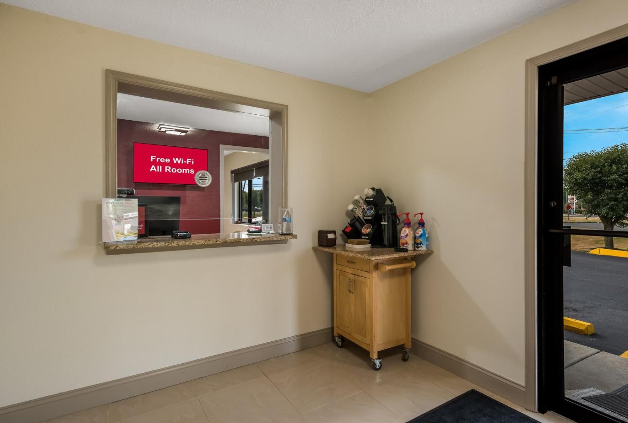 Red Roof Inn & Suites Vineland - Buena Exterior foto